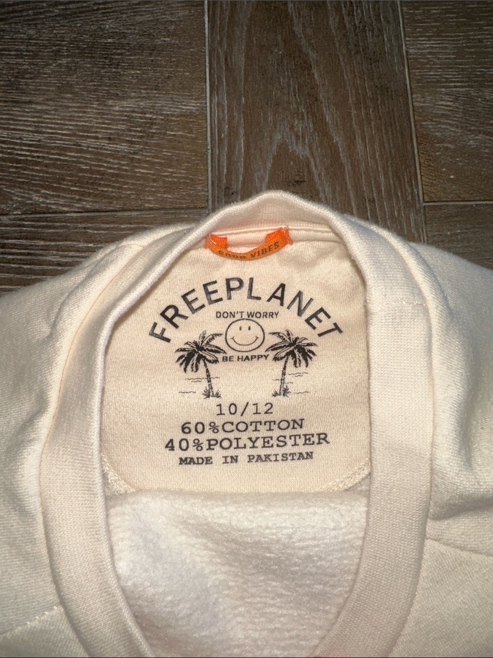 Free Planet Cream Crewneck Sweatshirt with Orange Tag - Picture 2 of 2